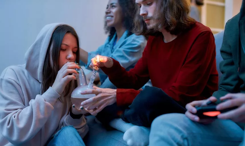 Are More People Smoking Weed Now Than in Years Past